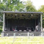 Scène mobile podium 60 à 90 m²