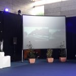 Ecran vidéo cadre aluminium valise 4m27 x 3m20