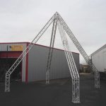 Pyramide alu carré