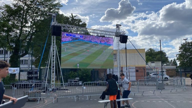 Diffusion des matchs de foot BONDY